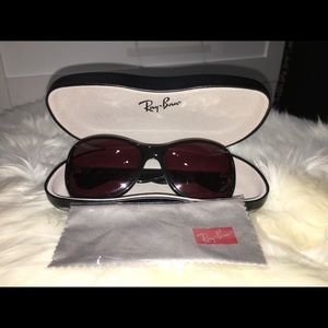 Ray Ban Large Designer Sunglasses Style 4139